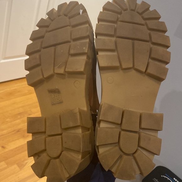 Steve Madden Boots - Picture 14 of 14